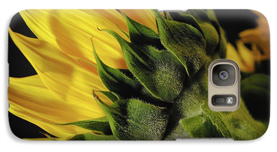 Raw Flowers 14 - Phone Case