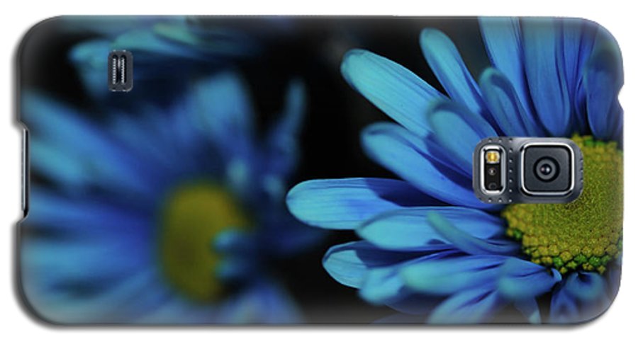 Raw Flowers 8 - Phone Case