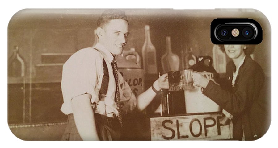 Ray and Shirl At A Bar - Phone Case
