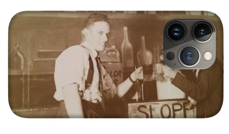 Ray and Shirl At A Bar - Phone Case