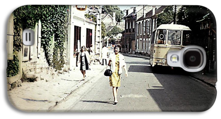 Vintage Travel Shopping on a Paris Street - Phone Case