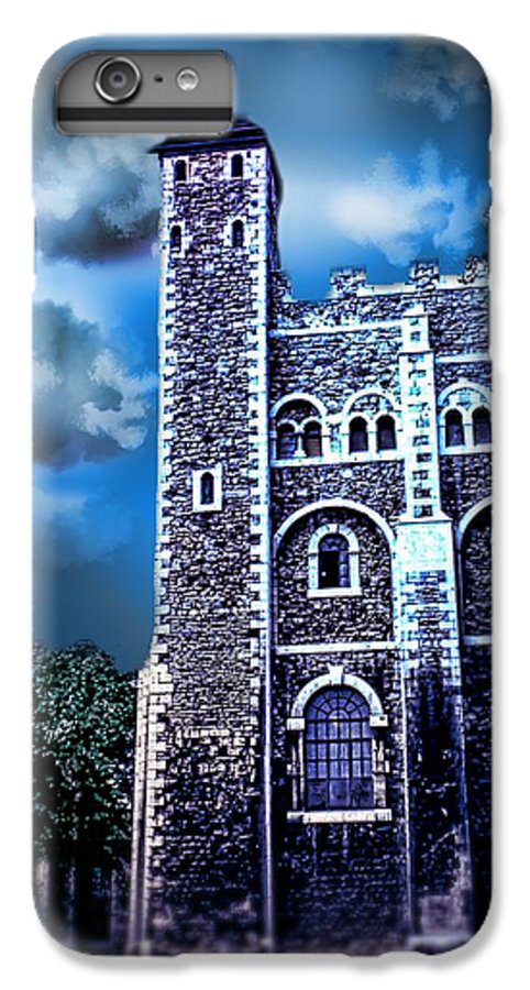 Vintage Travel Tower of London - Phone Case