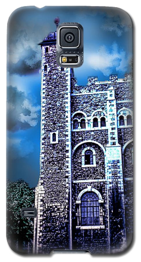 Vintage Travel Tower of London - Phone Case