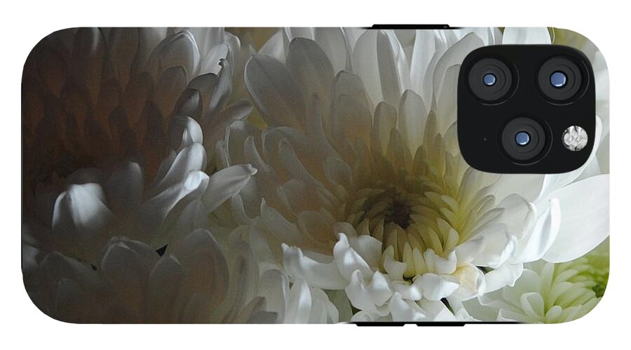 White Chrysanthemum Bouquet - Phone Case