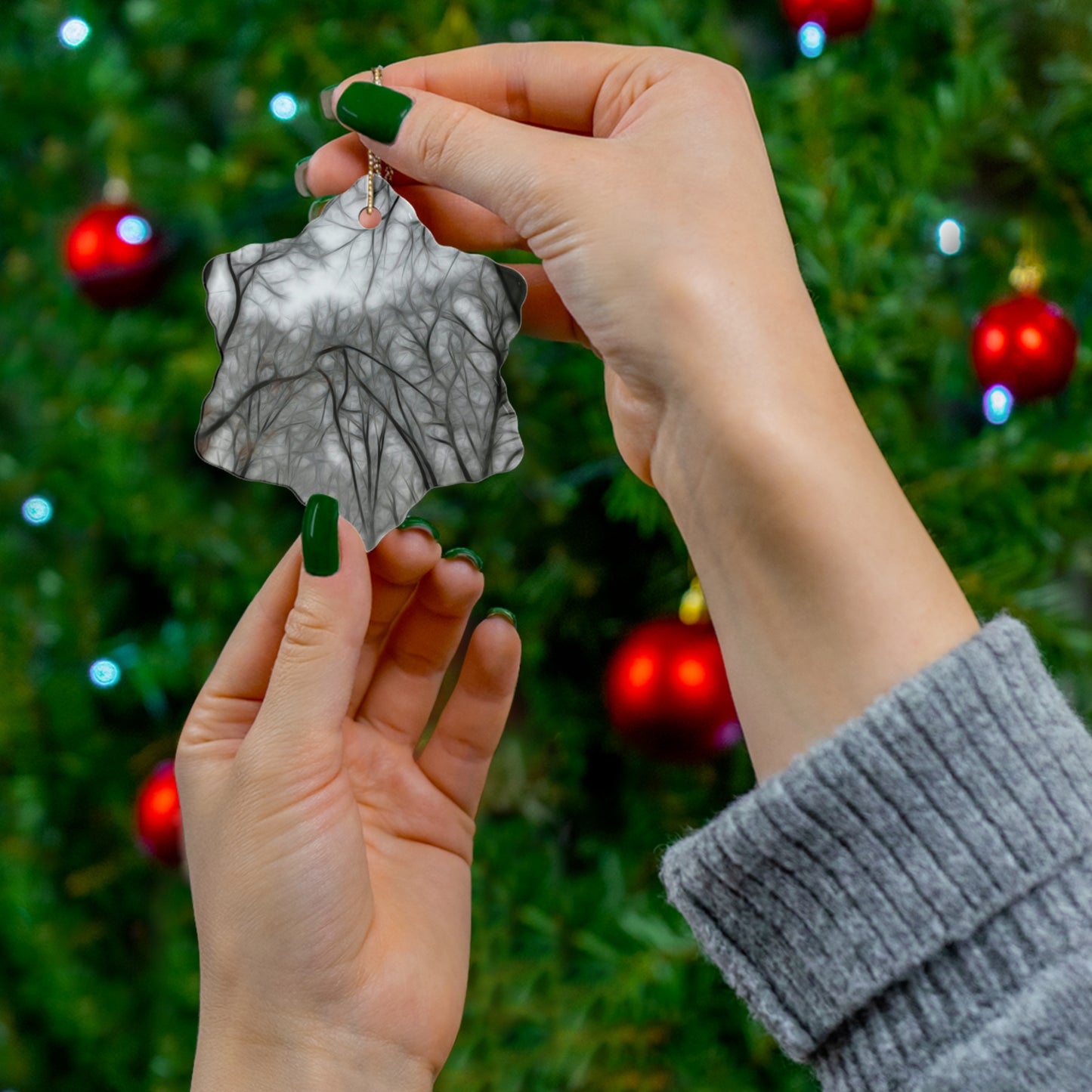 Calm Winter View Ceramic Star Ornament - Nature-Inspired Home Decor for Holidays