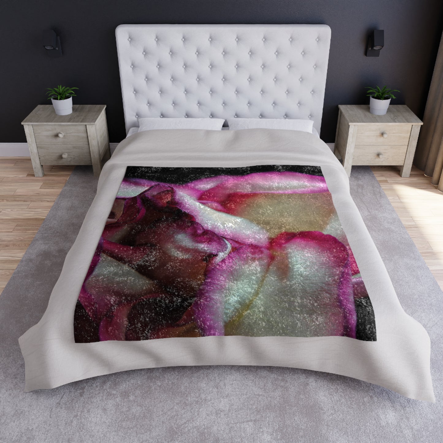 Pink Lined White Rose Crushed Velvet Blanket