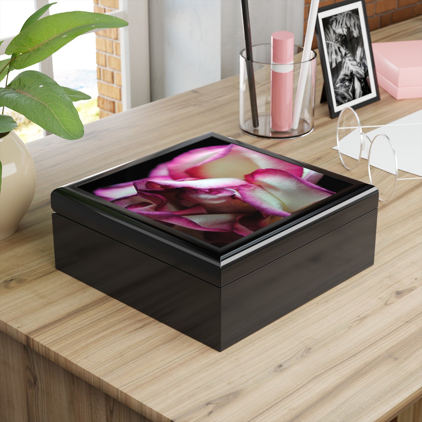 Pink Lined White Rose Jewelry Box