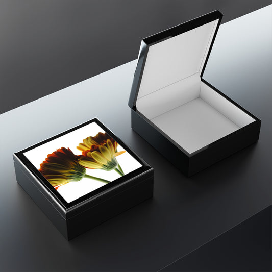 Daisy Undersides Jewelry Box