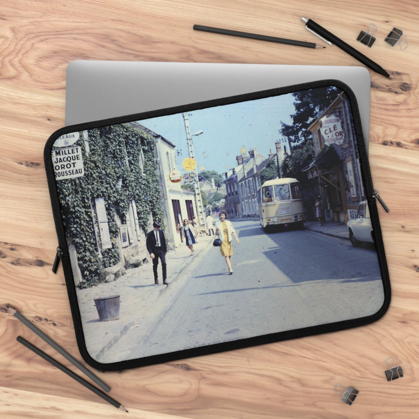 Vintage Paris Shopping Laptop Sleeve