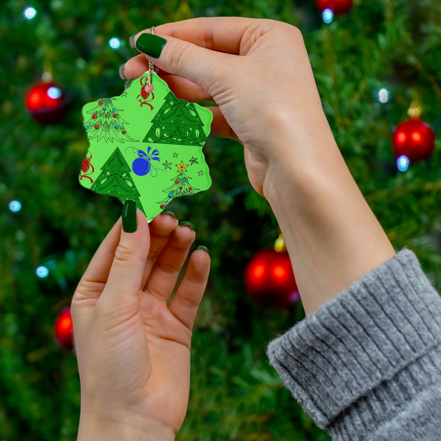 Green Christmas Tree Ceramic Ornament — Star Shape Holiday Decoration