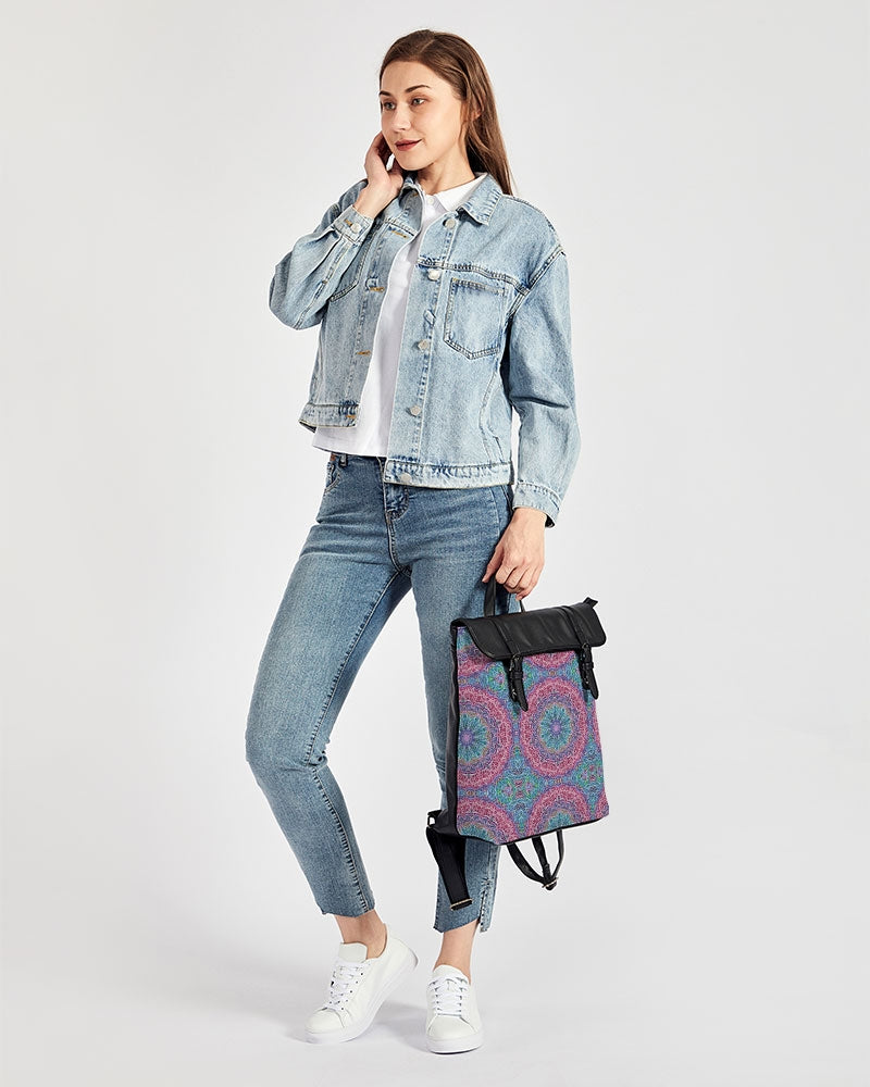 Blue Red Snowflake Kaleidoscope Casual Flap Backpack