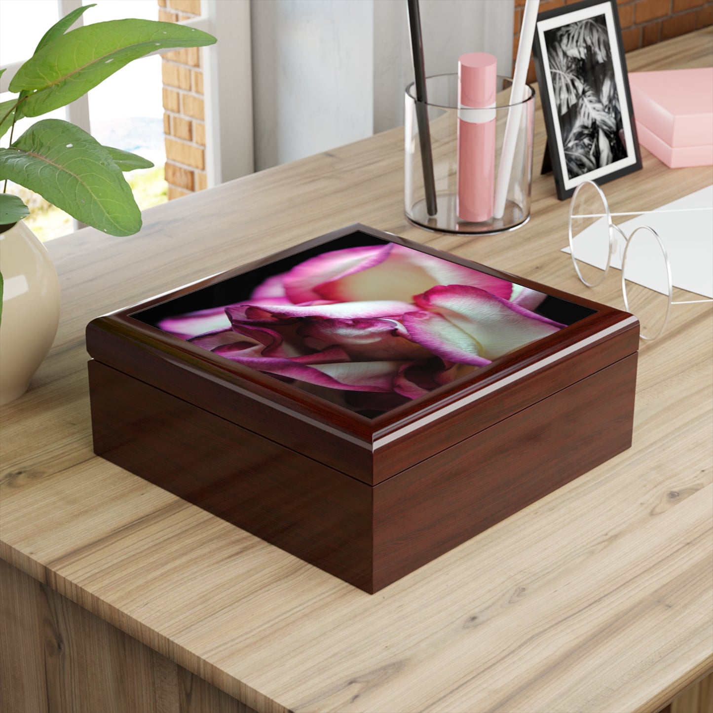 Pink Lined White Rose Jewelry Box