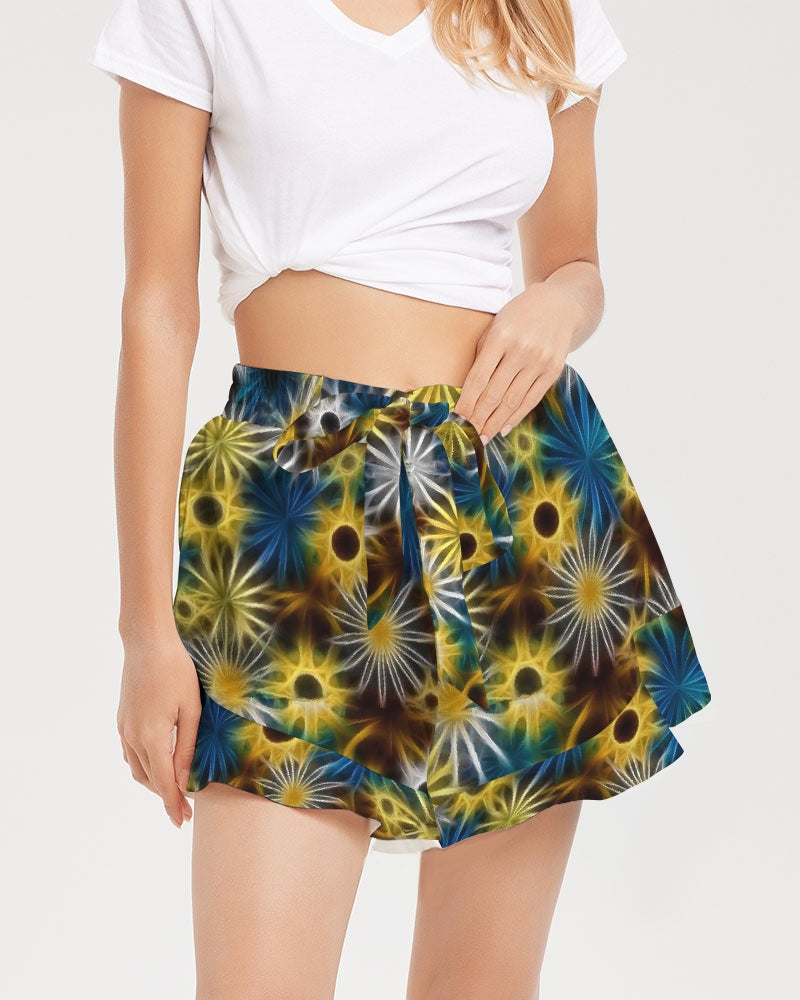 Blue and Yellow Glowing Daisies Women's All-Over Print Ruffle Shorts