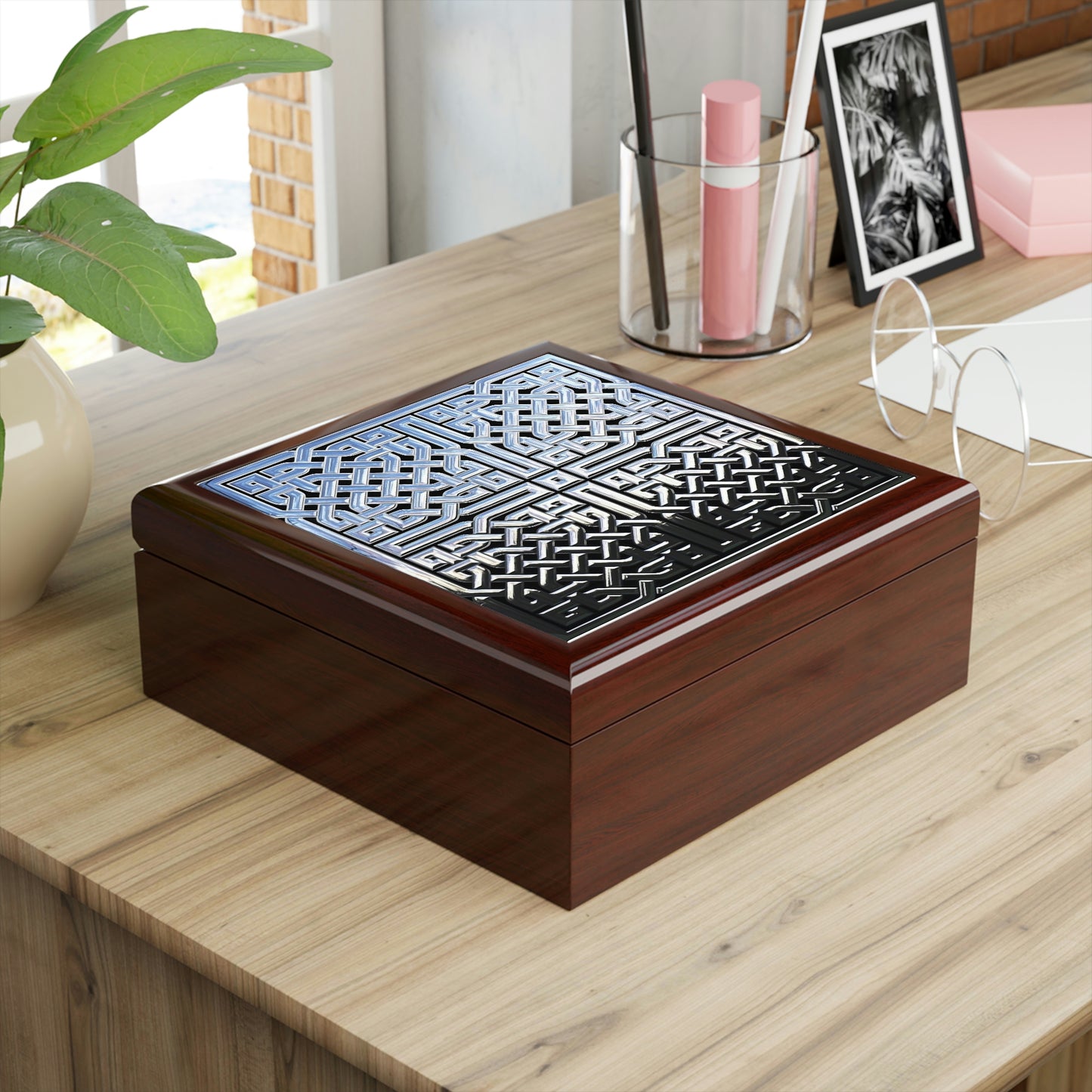 Chrome Celtic Knot Jewelry Box