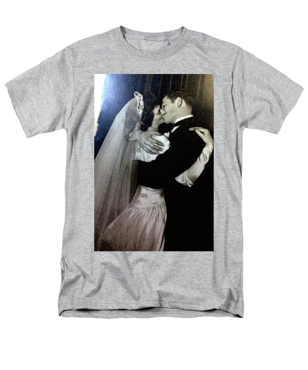 1940s Wedding Kiss - Men's T-Shirt  (Regular Fit)