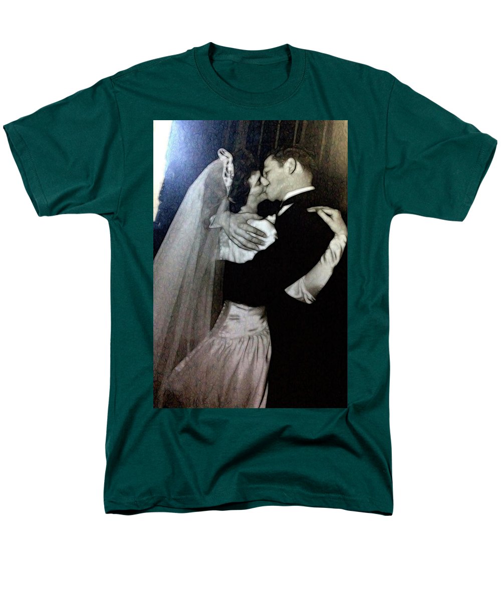 1940s Wedding Kiss - Men's T-Shirt  (Regular Fit)