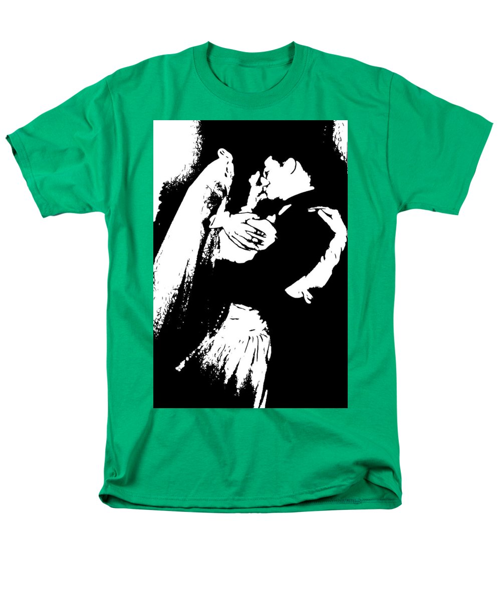 1940s Wedding Kiss Two Tone - Men's T-Shirt  (Regular Fit)
