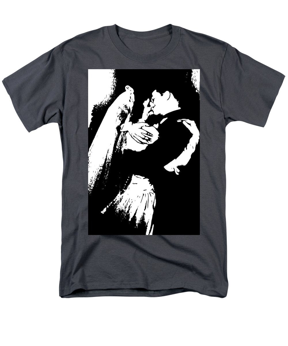 1940s Wedding Kiss Two Tone - Men's T-Shirt  (Regular Fit)