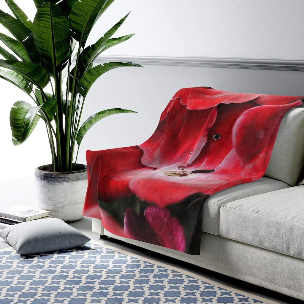 Bright Red Flowers Velveteen Plush Blanket
