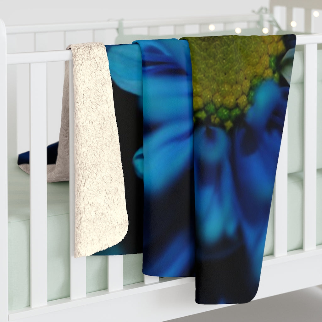 Blue Daisy Sherpa Fleece Blanket