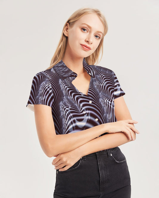 Black and White Spiral Fractal Women's Short Sleeve Button Up