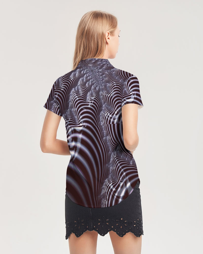Black and White Spiral Fractal Women's Short Sleeve Button Up
