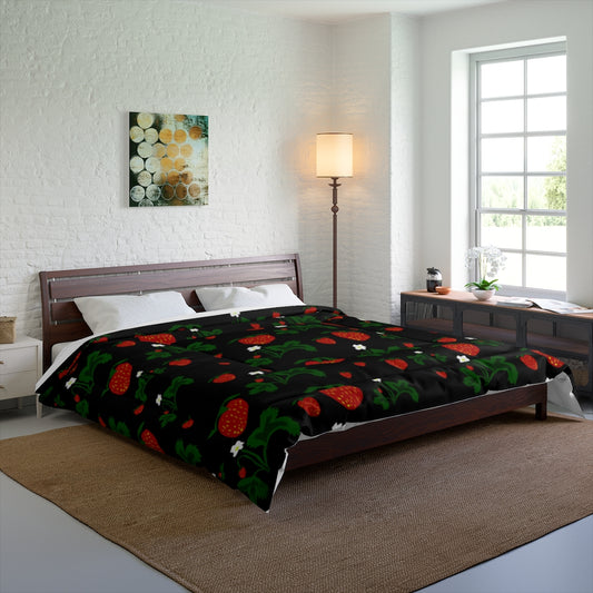 Wild Strawberries Pattern Comforter