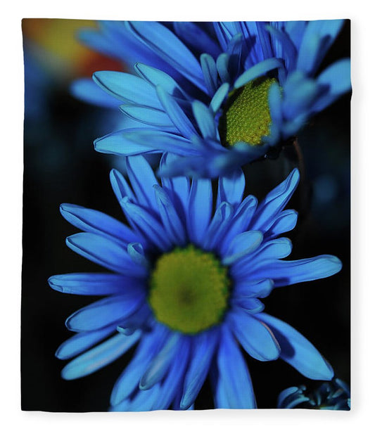 Blue Daisy Vertical - Blanket