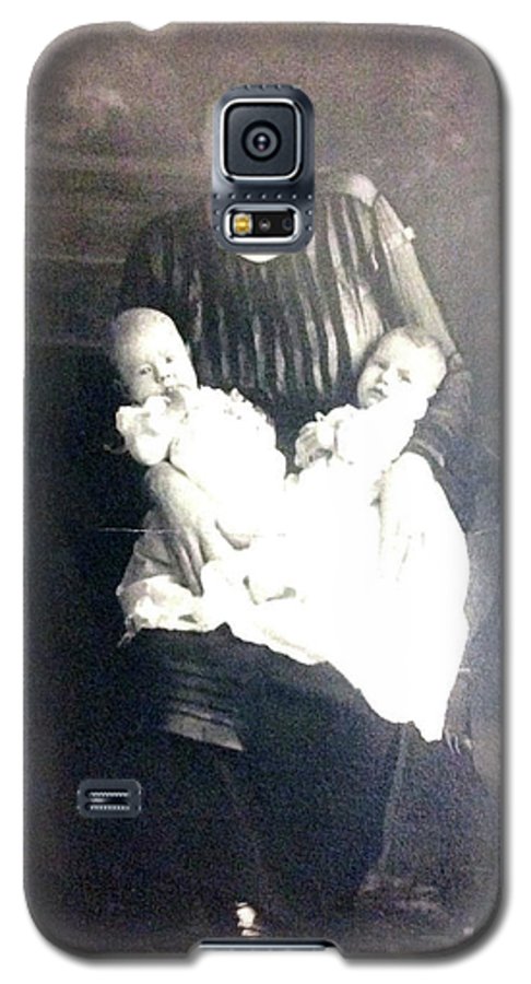 Early 1900s Mother and Twins - Phone Case