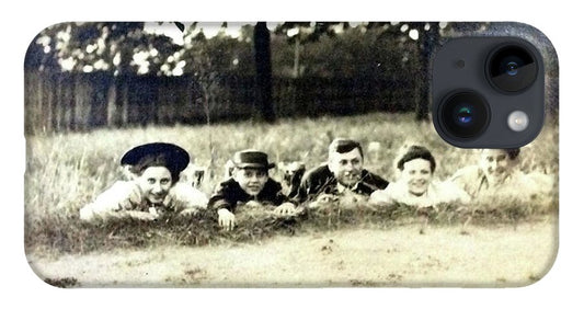 Early 1900s Women In Hats Lay On The Grass - Phone Case