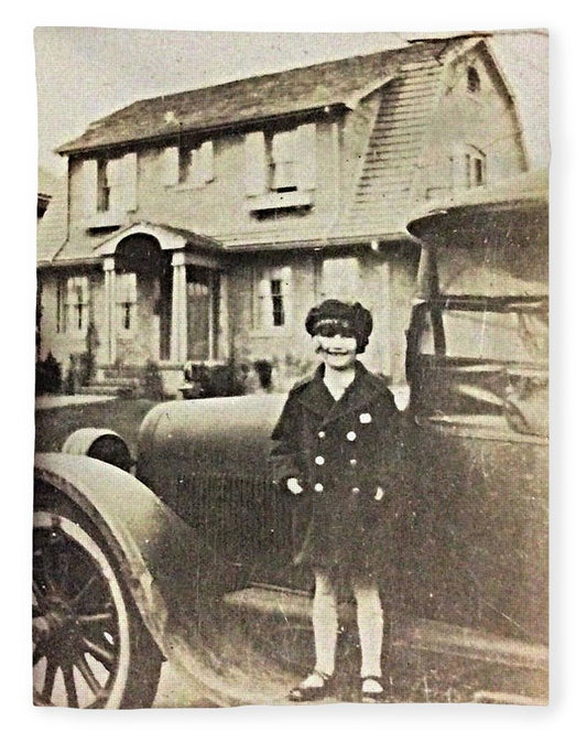 Little 1920s Girl With Car - Blanket