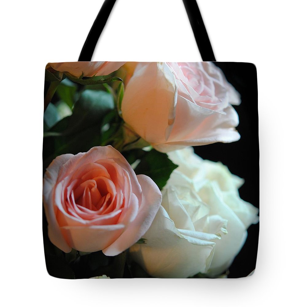 Pink and White Roses Bouquet - Tote Bag