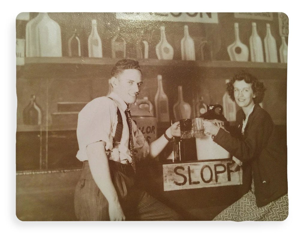 Ray and Shirl At A Bar - Blanket