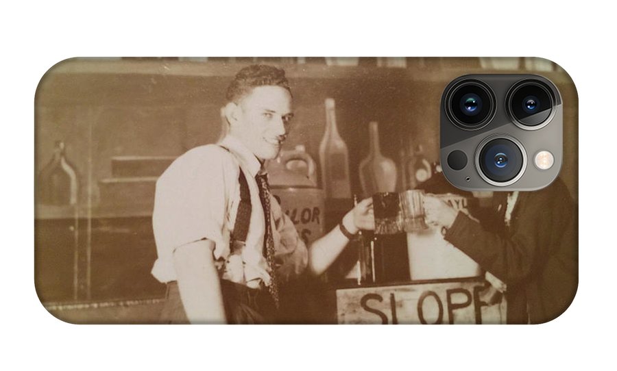 Ray and Shirl At A Bar - Phone Case