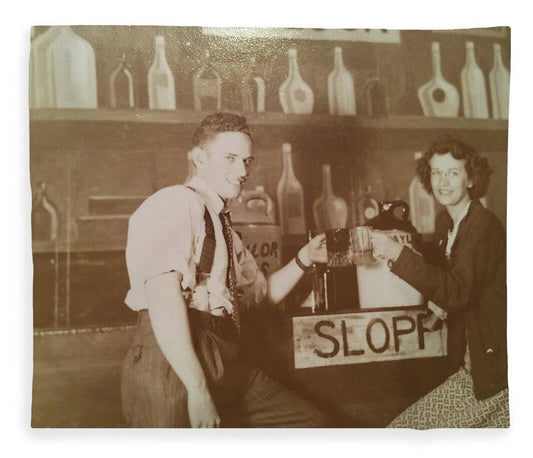 Ray and Shirl At A Bar - Blanket