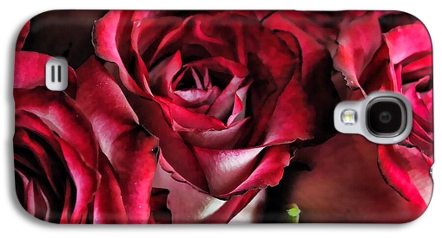 Red and White Rose Bouquet - Phone Case