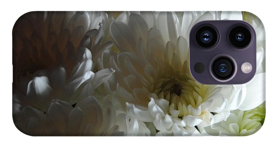 White Chrysanthemum Bouquet - Phone Case