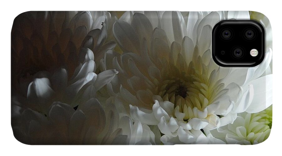 White Chrysanthemum Bouquet - Phone Case