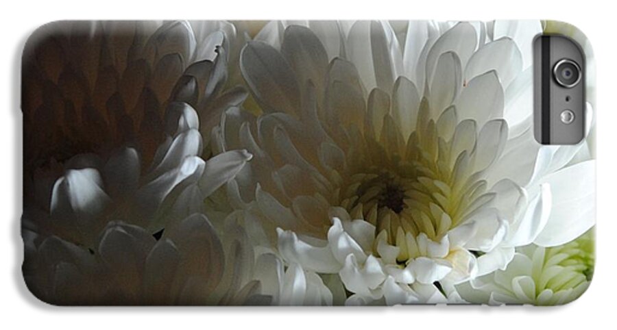 White Chrysanthemum Bouquet - Phone Case